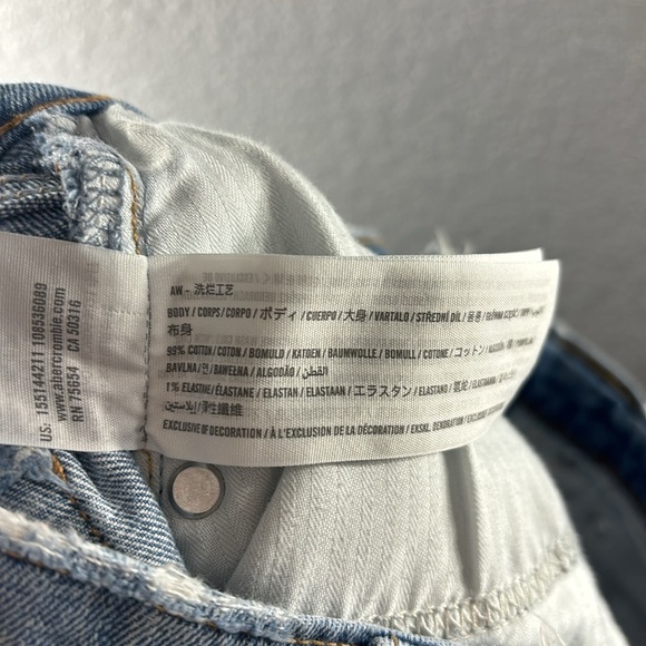 Abercrombie & Fitch The Ankle Straight Ultra High
Rise Jeans - Picture 10 of 10
